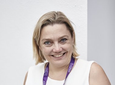 Dr Juliet Gray